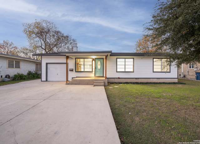Property at 636 Southeast Ter, New Braunfels, TX 78130-4782, 3 beds, 2 baths