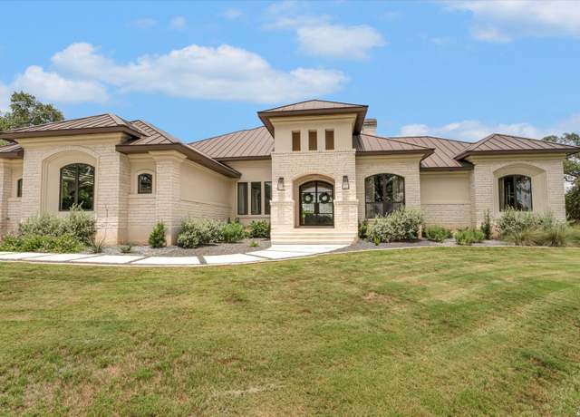 Property at 435 Arthur Ct, Spring Branch, TX 78070, 4 beds, 3 baths