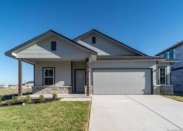 Property at 1228 Marvin Grv, Seguin, TX 78155, 4 beds, 2 baths