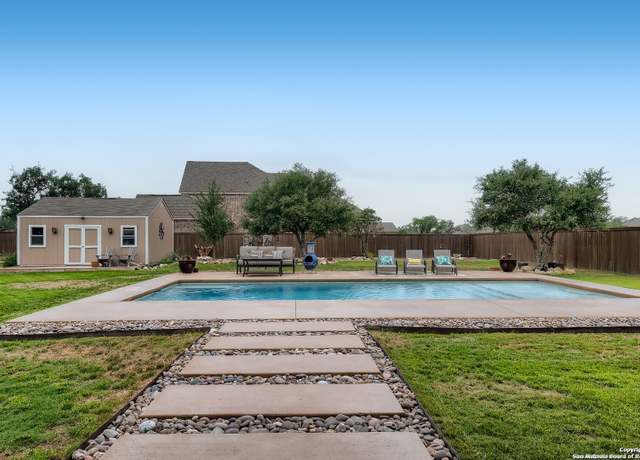 Property at 212 Big Bnd, Castroville, TX 78009, 4 beds, 3.5 baths