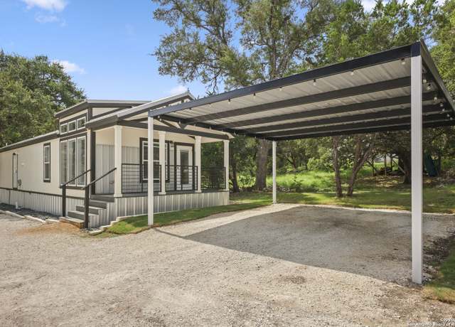 Property at 940 Contour, Spring Branch, TX 78070, 2 beds, 2 baths