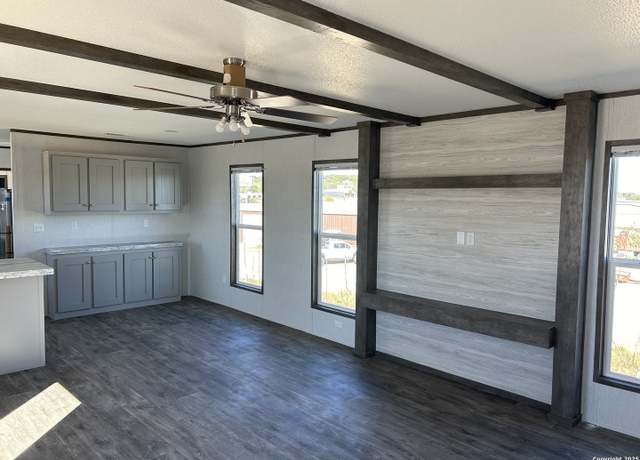 Property at 570 PR 1523, Bandera, TX 78003, 3 beds, 2 baths