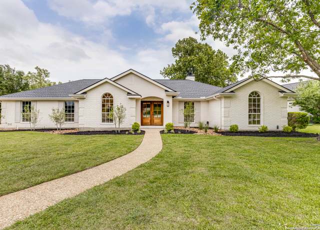 Property at 7335 Scintilla Ln, Boerne, TX 78015, 3 beds, 2.5 baths