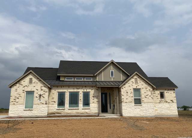 Property at 620 Lago Lndg, San Antonio, TX 78263, 4 beds, 3.5 baths