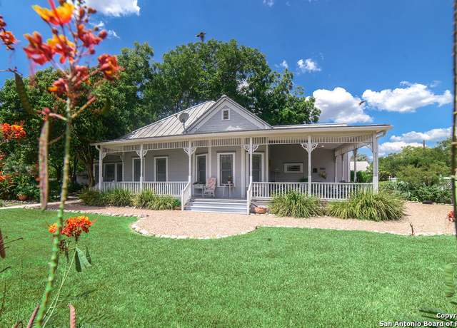 Property at 1201 10th, Hondo, TX 78861, 3 beds, 2 baths
