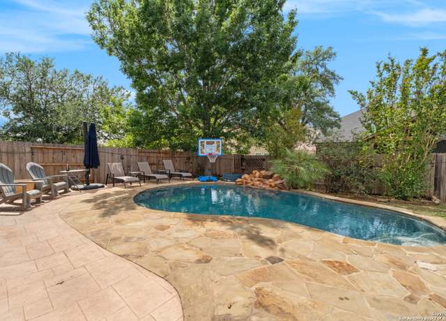 Property at 815 Maltese Gdn, San Antonio, TX 78260, 4 beds, 3 baths