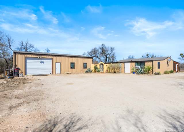 Property at 714 Veterans, Sabinal, TX 78881, 2 beds, 2 baths