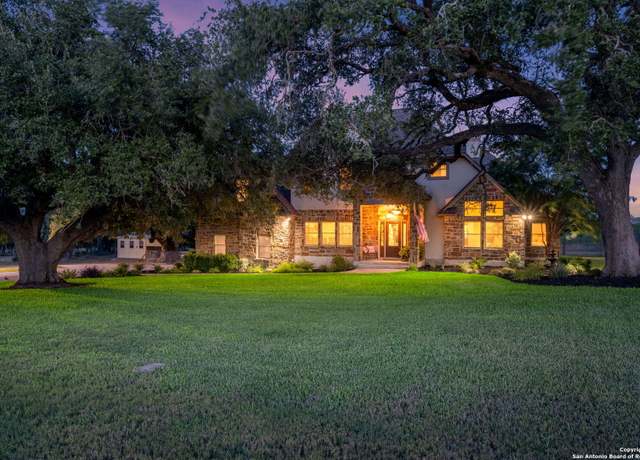 Property at 116 Abrego Lk, Floresville, TX 78114, 4 beds, 3.5 baths