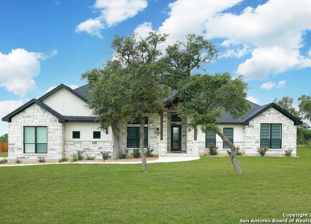 Property at 370 James Way, Castroville, TX 78009, 3 beds, 3 baths