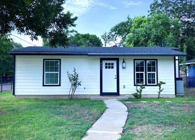 Property at 202 Dawnview, San Antonio, TX 78213, 3 beds, 2 baths