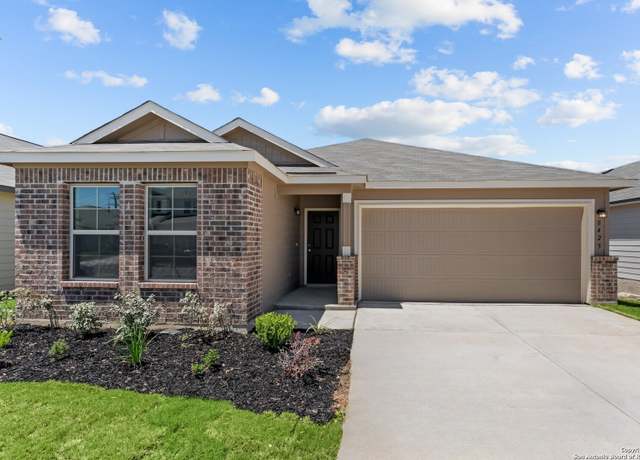 Property at 8425 Roadrunner Psge, San Antonio, TX 78222, 3 beds, 2 baths