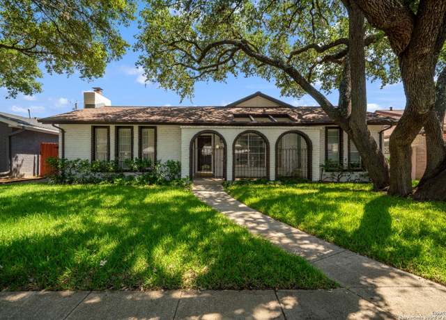 Property at 424 Fenwick Dr, Windcrest, TX 78239, 3 beds, 2 baths