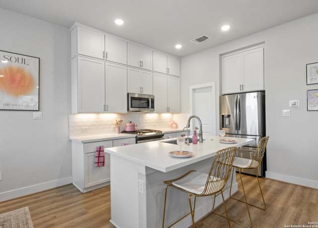 Property at 8851 Oakland Rd Unit 10, San Antonio, TX 78240, 3 beds, 2.5 baths