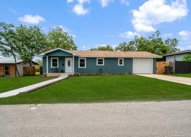 Property at 385 W Faust, New Braunfels, TX 78130, 2 beds, 1.5 baths