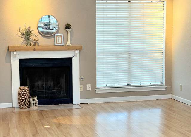 Property at 8611 Datapoint #4, San Antonio, TX 78229, 1 bed, 1 bath