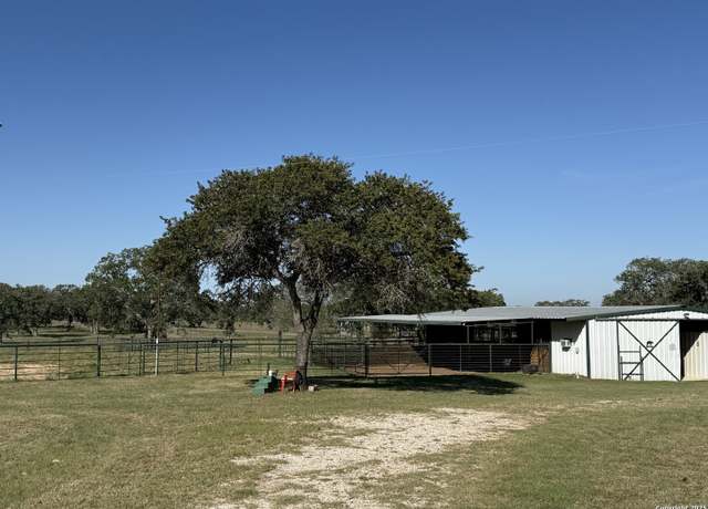 Property at 481 County Road 425, Stockdale, TX 78160