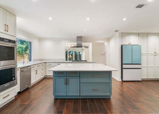 Property at 12535 Elm Mnr, San Antonio, TX 78230, 4 beds, 3.5 baths