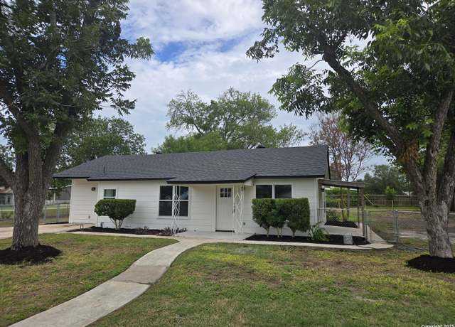 Property at 222 Klein, Marion, TX 78124, 2 beds, 1 bath