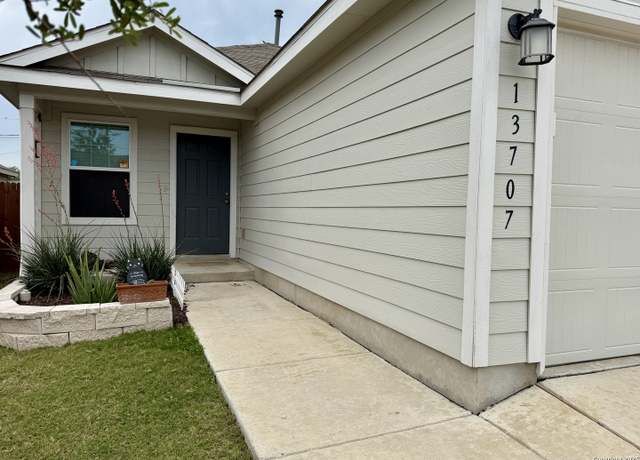 Property at 13707 Arroyo Seco, San Antonio, TX 78223, 3 beds, 2 baths