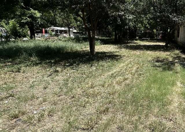 Property at 815 Green St, San Antonio, TX 78225