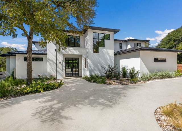 Property at 1341 Palmetto Pt, Spring Branch, TX 78070, 6 beds, 6.5 baths