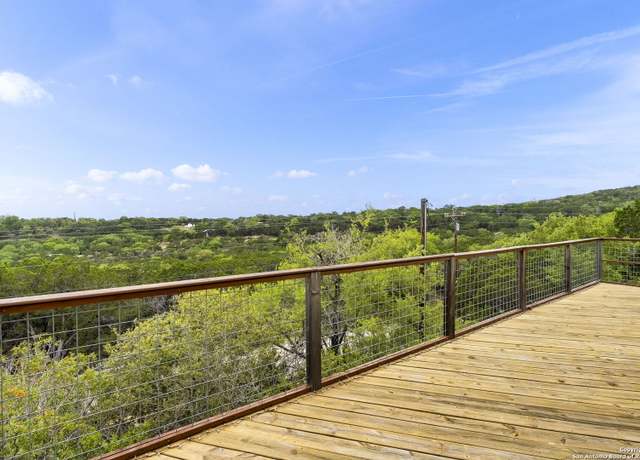 Property at 13700 Park Road 37, Lakehills, TX 78063, 1 bed, 1 bath