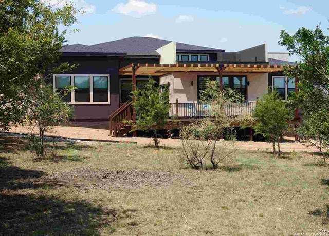 Property at 643 Mystic Pkwy, Spring Branch, TX 78070, 4 beds, 4.5 baths