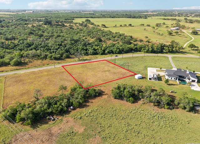 Property at 573 County Road 405, Floresville, TX 78114
