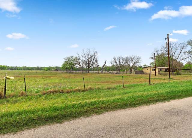 Property at 515 Dry Holw, La Vernia, TX 78121