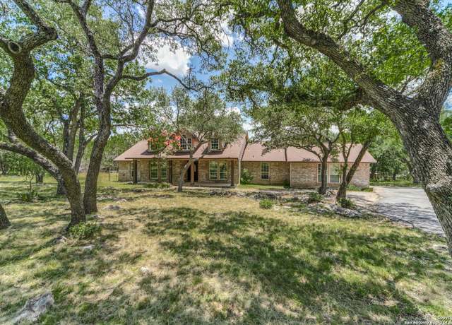 Property at 239 Mountain Creek Trl, Boerne, TX 78006, 3 beds, 2.5 baths