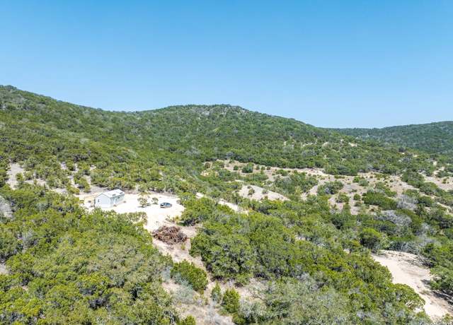 Property at 106 Walden Rdg, Tarpley, TX 78883