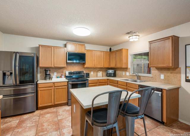 Property at 3911 Valencia Peak, San Antonio, TX 78261, 3 beds, 2.5 baths