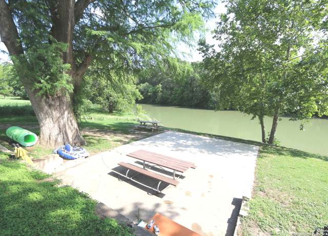 Property at 1228 Rivercrest, New Braunfels, TX 78130, 3 beds, 2 baths