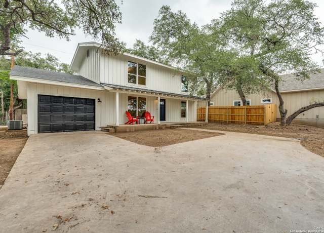 Property at 1071 Diamondhead Dr, Canyon Lake, TX 78133-3610, 3 beds, 2 baths