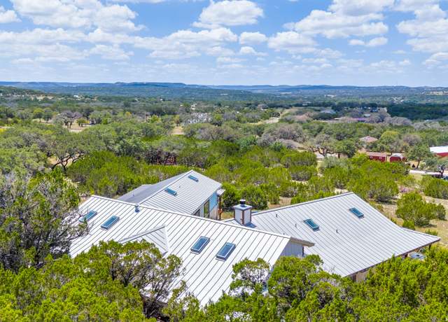 Property at 180 Majestic Oaks Dr, Boerne, TX 78006-7956, 3 beds, 3.5 baths
