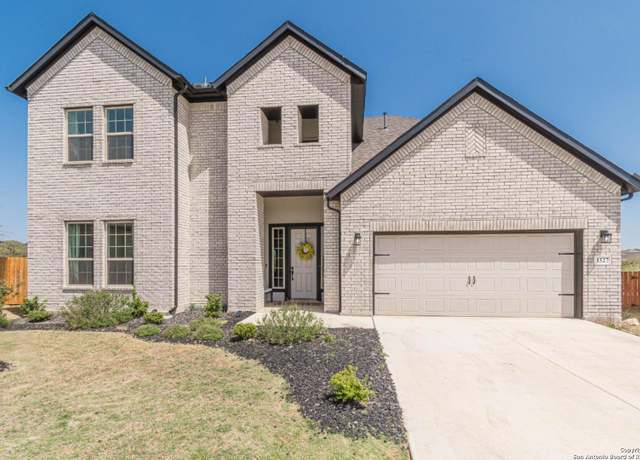 Property at 1527 Honey Brown, New Braunfels, TX 78132, 4 beds, 3.5 baths