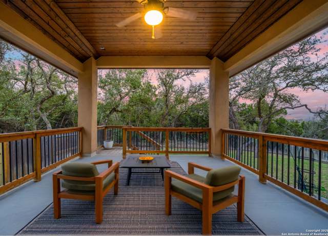 Property at 12 Mariposa Pkwy, Boerne, TX 78006, 4 beds, 3 baths