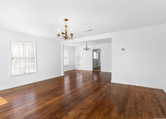 Property at 1803 Steves Ave, San Antonio, TX 78210, 3 beds, 1 bath