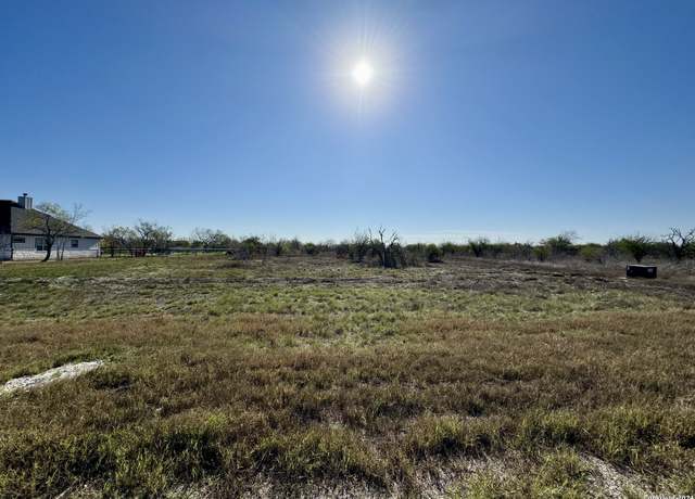 Property at 125 Wild Persimmon Trl, Marion, TX 78124