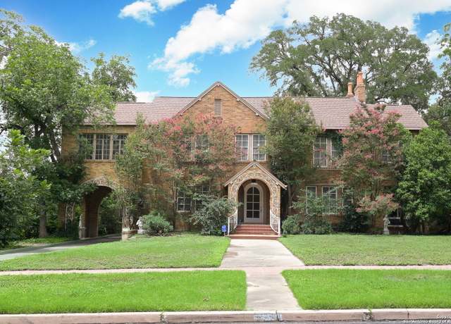 Property at 225 W Summit, San Antonio, TX 78212, 3 beds, 3 baths