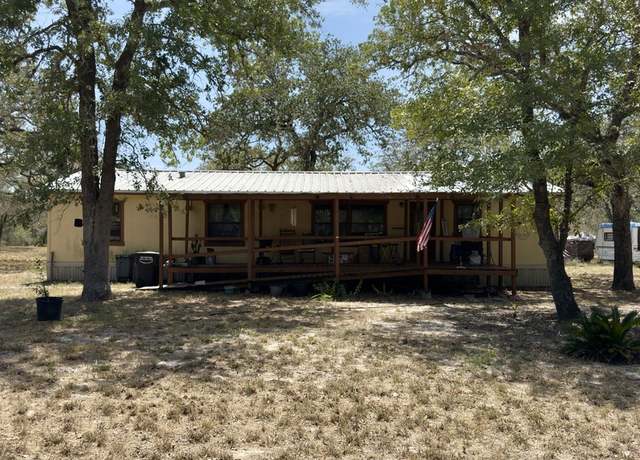 Property at 138 Oak Vly, La Vernia, TX 78121, 3 beds, 2 baths