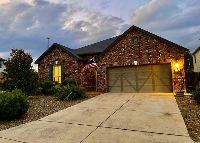 Property at 13355 Chalk Hl, San Antonio, TX 78253, 3 beds, 2.5 baths