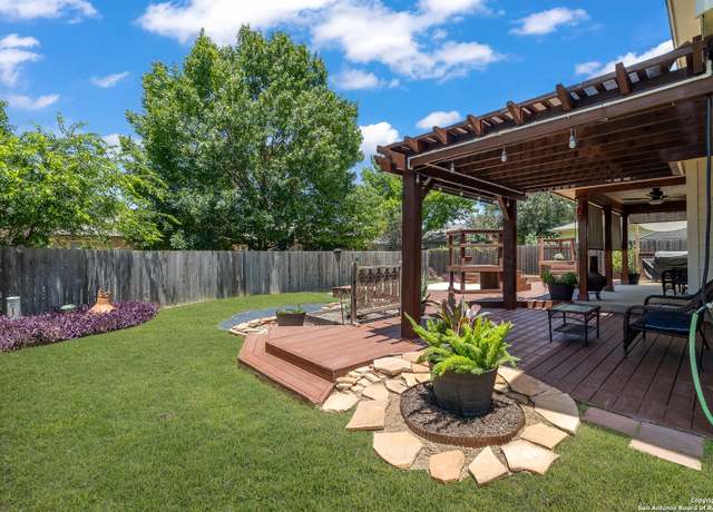 Property at 9915 Mustang Isle, San Antonio, TX 78254, 3 beds, 2.5 baths