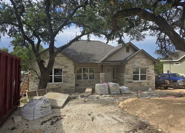 Property at 294 Lighthouse, Canyon Lake, TX 78133, 3 beds, 2 baths