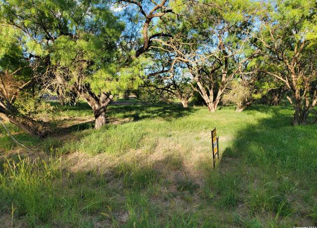Property at HI CIRCLE W W Hi Circle West - Lot 8088, Horseshoe Bay, TX 78657