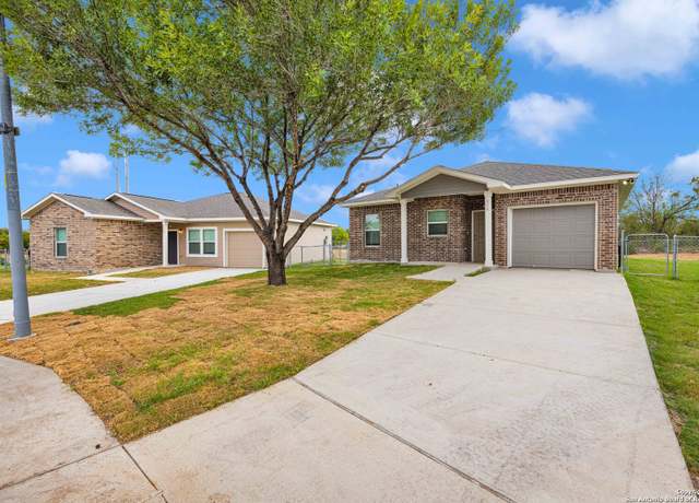 Property at 514 Precious Dr, San Antonio, TX 78237-3155, 3 beds, 2.5 baths
