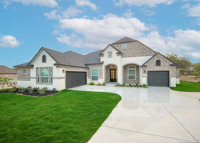 Property at 146 Matthew Path, Castroville, TX 78009, 3 beds, 3.5 baths