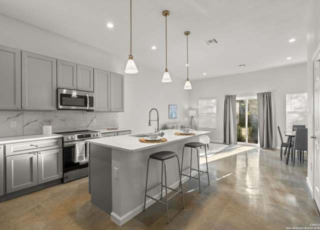 Property at 1002 Morningside Dr #4, Terrell Hills, TX 78209, 3 beds, 2.5 baths