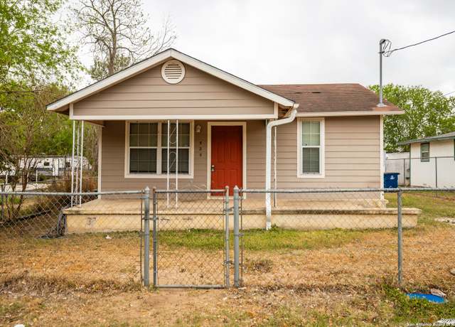Property at 525 Avenue D, Poteet, TX 78065, 2 beds, 1 bath