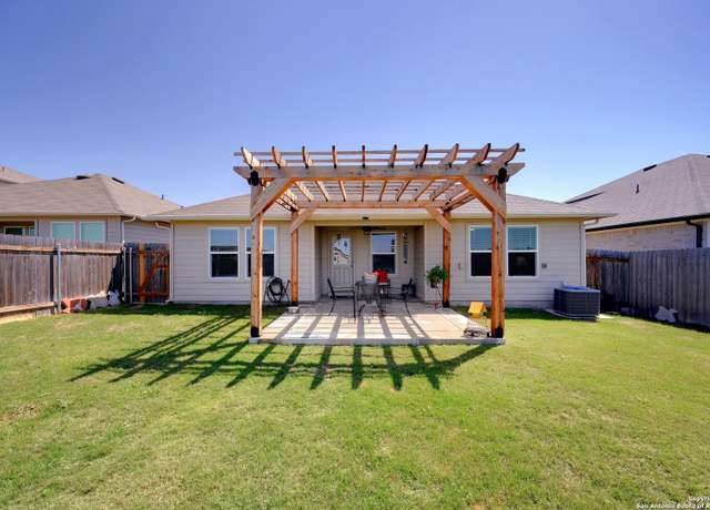 Property at 480 Desert Willow, Seguin, TX 78155, 3 beds, 2 baths